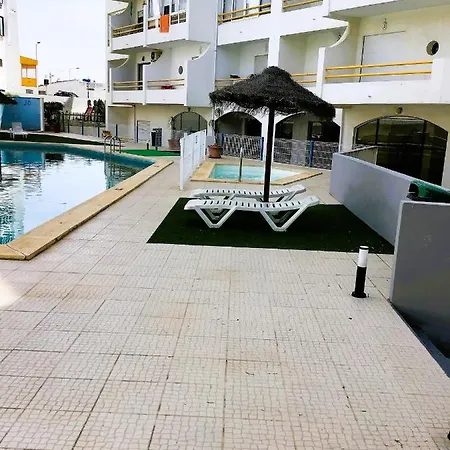 Apartament 1 Bedroom Alfredo, Praceta Vitorino Nemesio, *